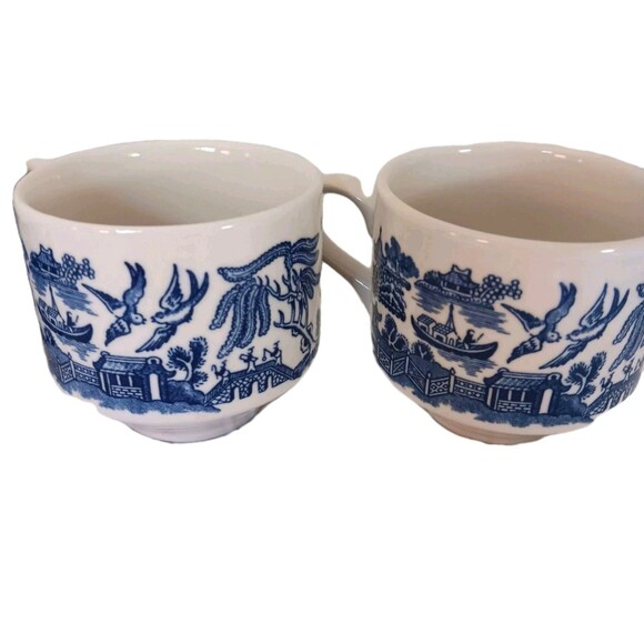 Vtg  Blue Willow Demitasse Cups Set of 4 England Miniature Espresso/Tea C Mark - Picture 1 of 12